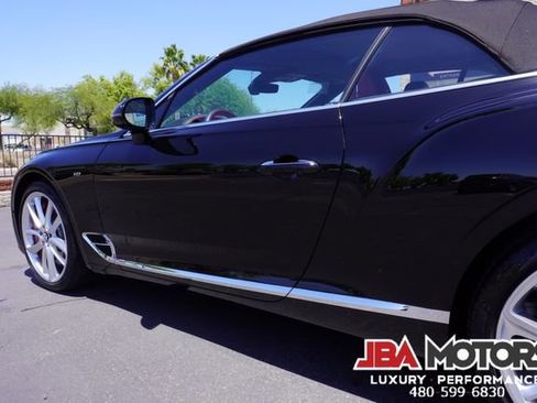 Used 2022 Bentley Continental GT image 30