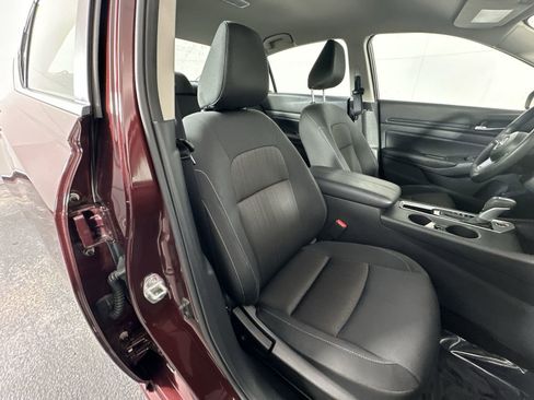 Certified 2025 Nissan Altima 2.5 SV FWD image 27