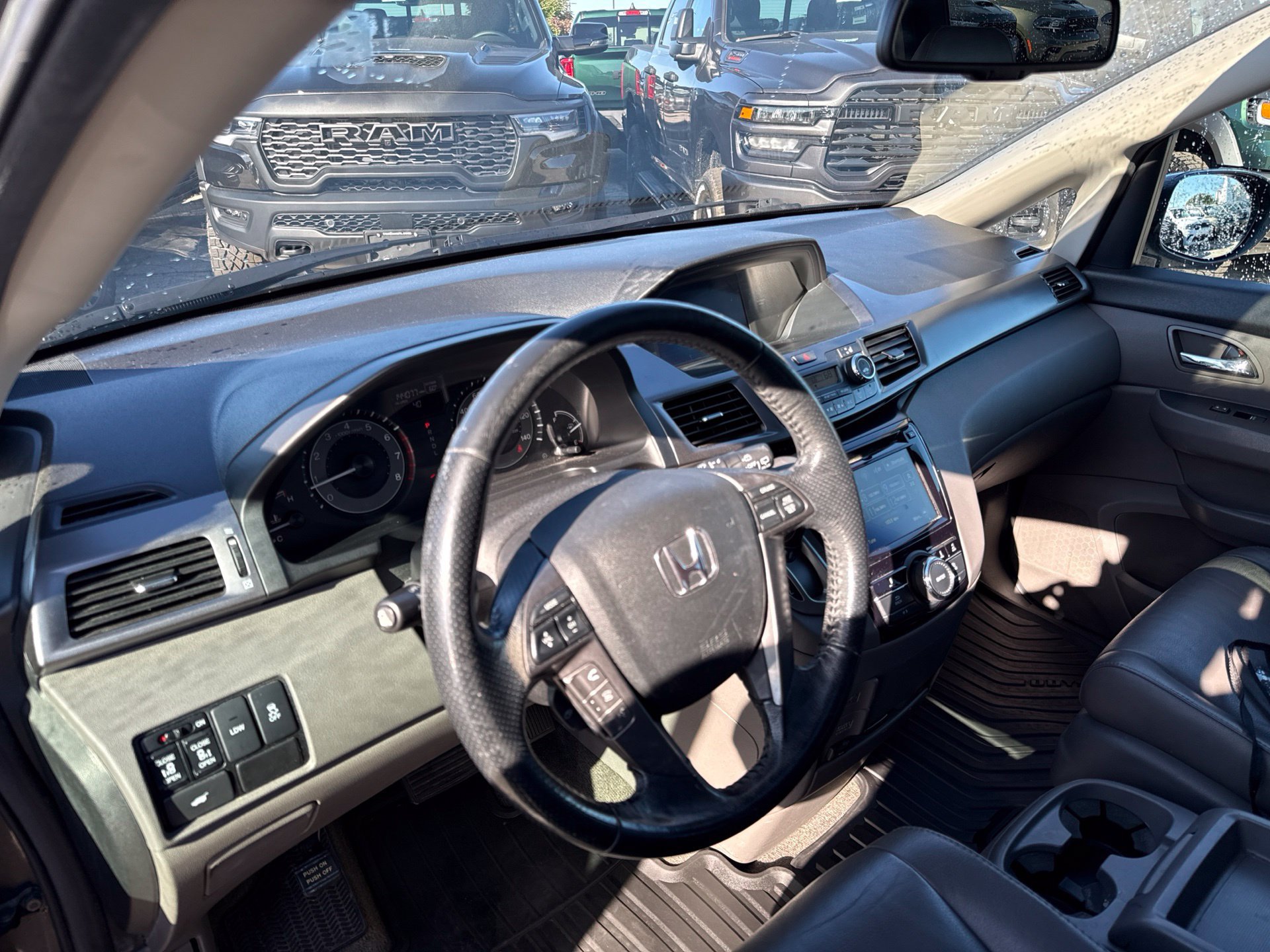Used 2014 Honda Odyssey EX-L image 9