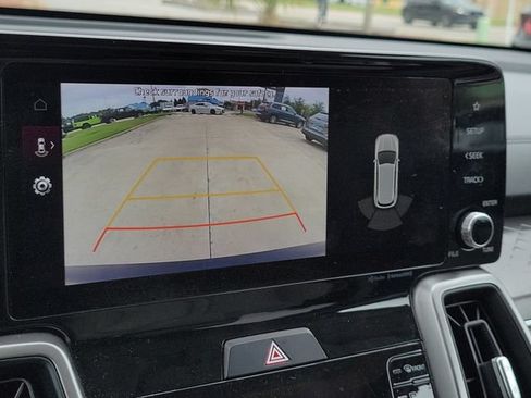Used 2022 Kia Sorento S FWD image 22