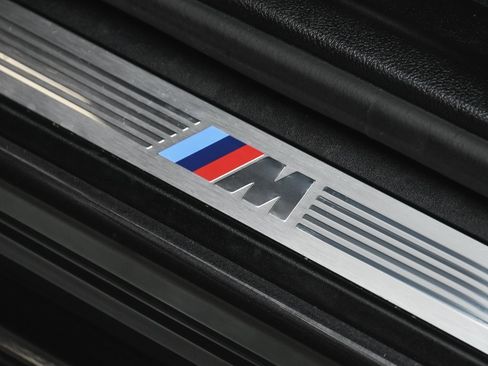 Used 2025 BMW X4 xDrive30i image 11