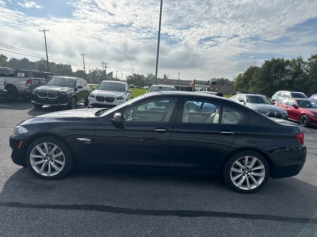 Used 2011 BMW 535i xDrive Sedan AWD/4WD image 4