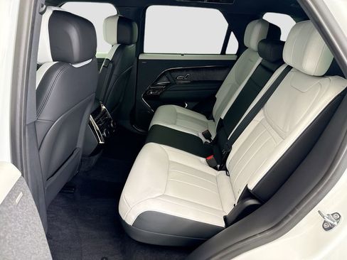 Used 2025 Land Rover Range Rover Sport Dynamic SE AWD/4WD image 19