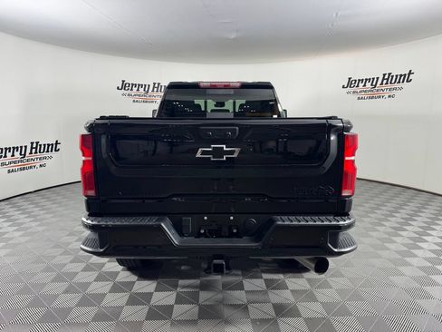 Used 2024 Chevrolet Silverado 2500 High Country w/ High Country Premium Package AWD/4WD image 8