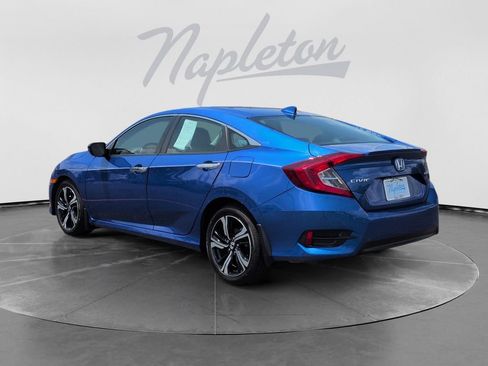 Used 2017 Honda Civic Touring image 6