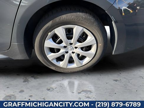 Used 2025 Toyota Corolla LE FWD image 25