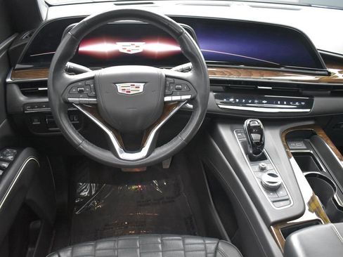 Used 2022 Cadillac Escalade Sport Platinum w/ LPO, ONYX Package AWD/4WD image 14