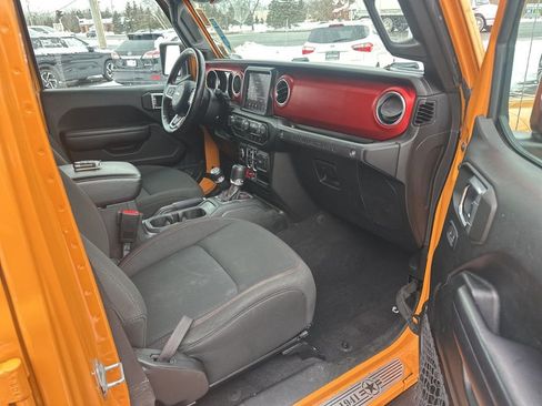 Used 2021 Jeep Wrangler Unlimited Rubicon image 39