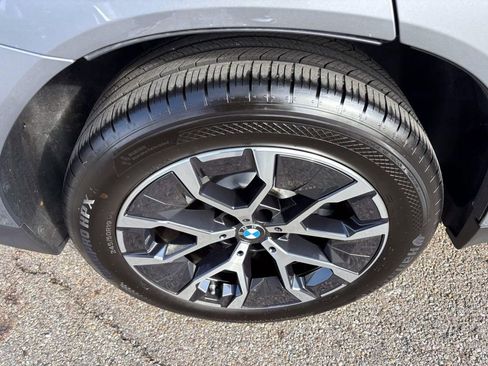 Certified 2025 BMW X3 xDrive30i w/ Convenience Package image 10