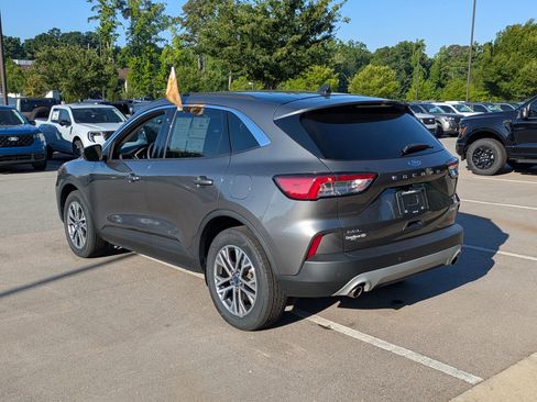Certified 2022 Ford Escape SEL AWD/4WD image 6