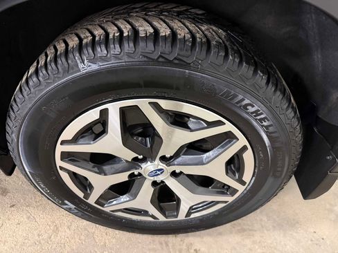 Used 2020 Subaru Forester Premium image 9