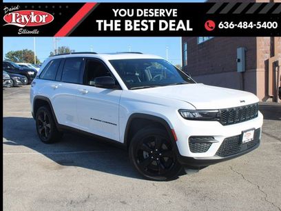Used 2023 Jeep Grand Cherokee Altitude