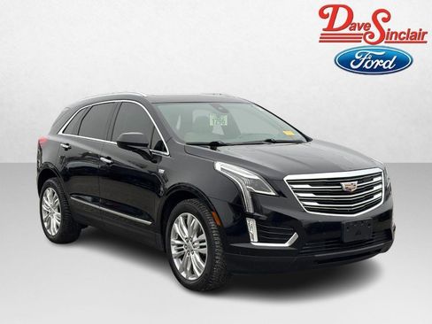 Used 2018 Cadillac XT5 Premium Luxury image 4