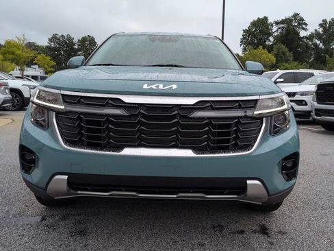 Used 2026 Kia Seltos EX FWD image 8