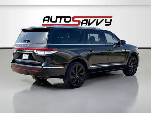 Used 2024 Lincoln Navigator L Reserve AWD/4WD image 7