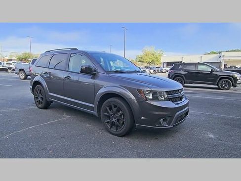 Used 2015 Dodge Journey SXT w/ Flexible Seating Group image 34