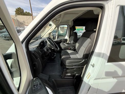 Used 2021 RAM ProMaster 2500 FWD image 13