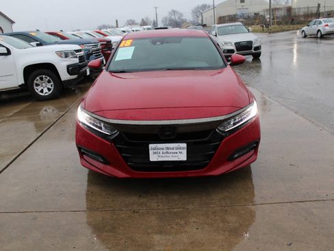 Used 2018 Honda Accord Sport image 2