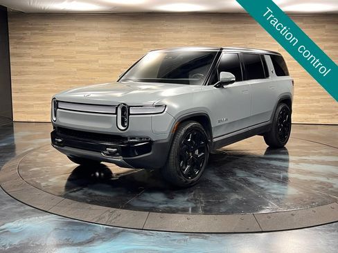 Used 2024 Rivian R1S Adventure AWD/4WD image 8
