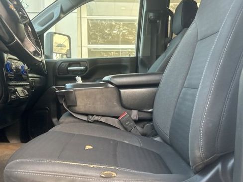 Used 2023 Chevrolet Silverado 2500 LT w/ Convenience Package image 8