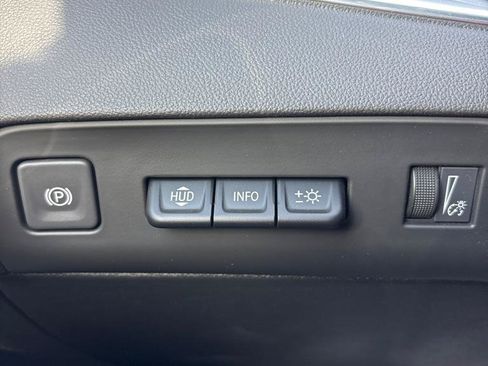 Used 2024 Buick Enclave Premium w/ Experience Buick Package FWD image 32
