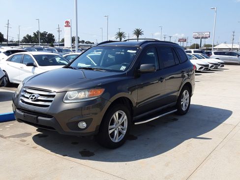 Used 2012 Hyundai Santa Fe SE image 3