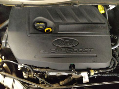Used 2018 Ford Escape SEL w/ Ford Safe & Smart Package FWD image 30