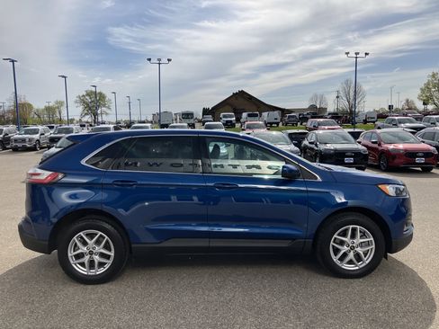 Used 2024 Ford Edge SEL w/ Convenience Package AWD/4WD image 5