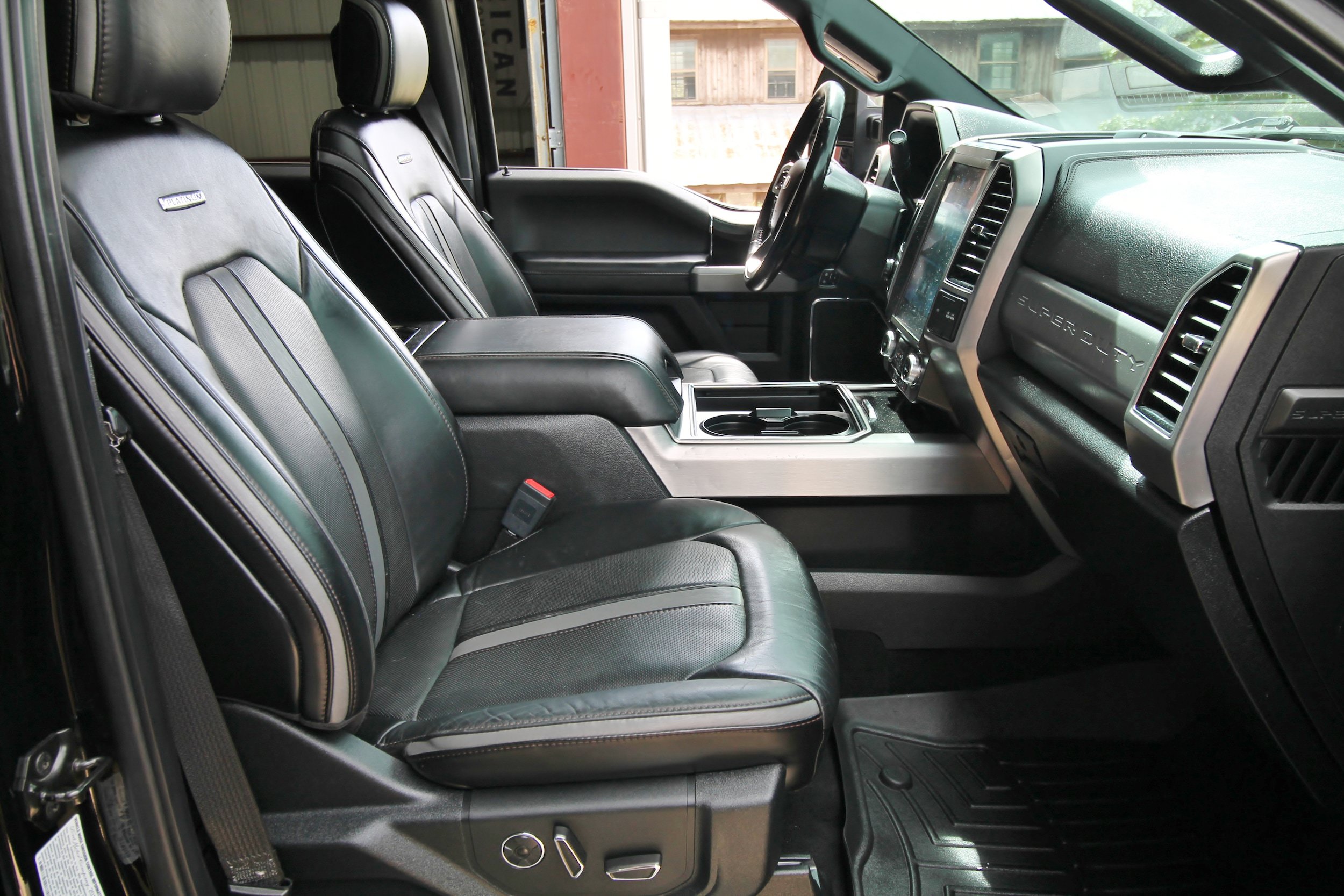 Used 2019 Ford F350 Platinum w/ Platinum Ultimate Package AWD/4WD image 42