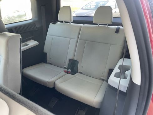 Used 2025 Hyundai Santa Fe SEL image 31