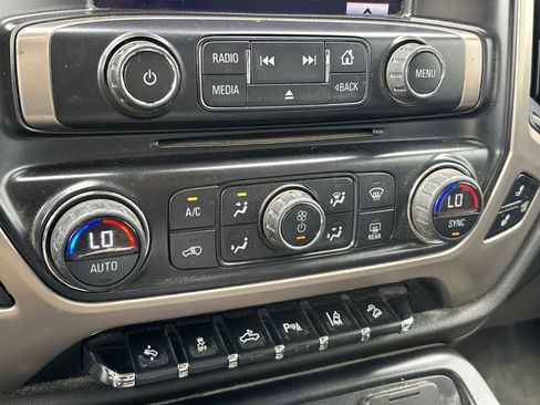 Used 2015 GMC Sierra 2500 Denali AWD/4WD image 17