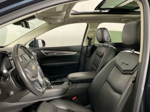 Used 2019 Cadillac XT5 Premium Luxury AWD/4WD image 25