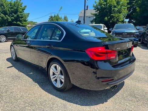 Used 2017 BMW 330i xDrive Sedan AWD/4WD image 4