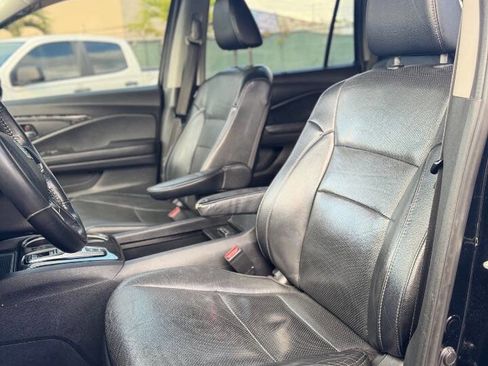 Used 2019 Honda Pilot Elite image 18