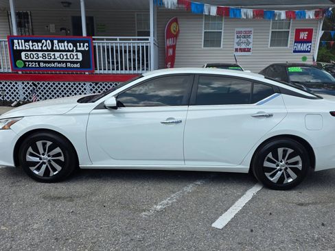 Used 2020 Nissan Altima 2.5 S image 1