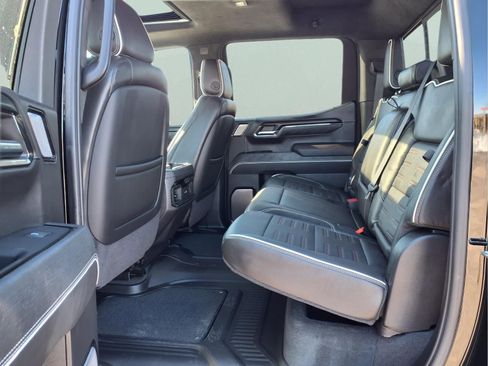 Used 2024 GMC Sierra 1500 AT4X image 28