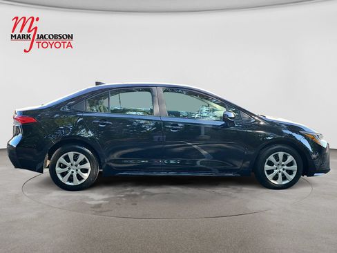 Used 2024 Toyota Corolla LE FWD image 7