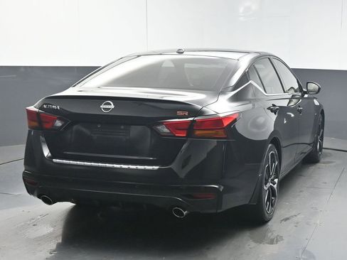 Used 2023 Nissan Altima 2.5 SR image 7