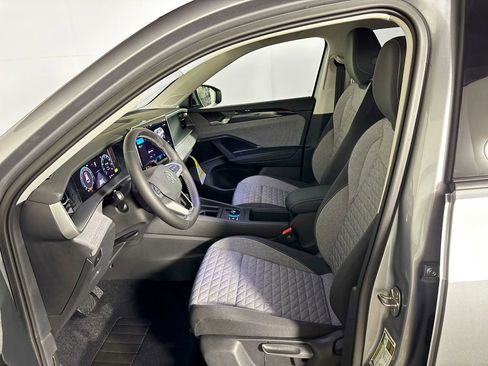 New 2025 Volkswagen Tiguan S image 11