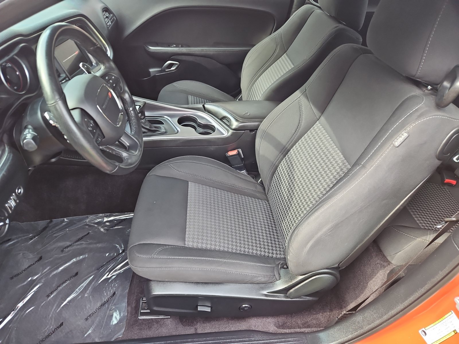 Used 2018 Dodge Challenger R/T w/ Cold Weather Group RWD image 10