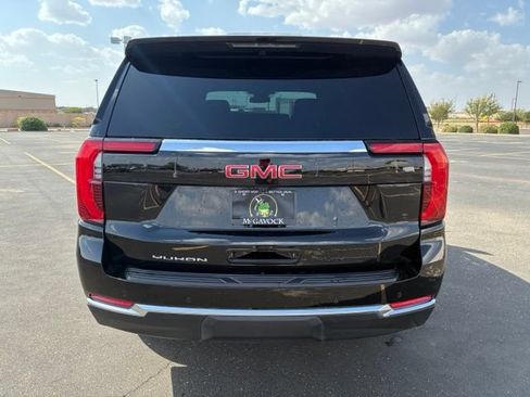 Used 2025 GMC Yukon Elevation w/ LPO, Floor Liner Package AWD/4WD image 4