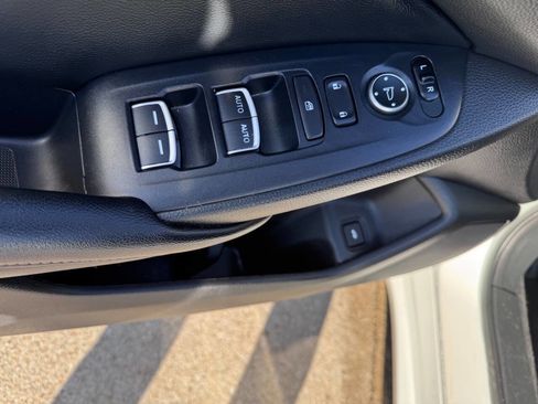 Used 2018 Honda Accord Sport image 15