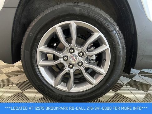 Used 2022 GMC Terrain SLT AWD/4WD image 27