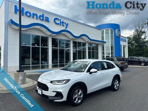 Used 2023 Honda HR-V LX image 1