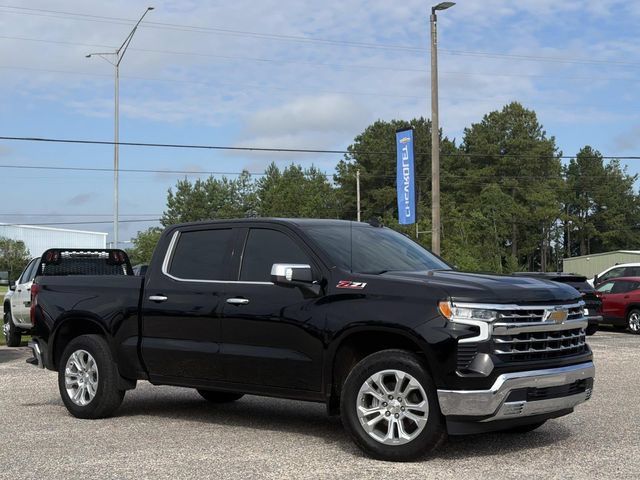 Used 2024 Chevrolet Silverado 1500 LTZ w/ LTZ Premium Package AWD/4WD image 2