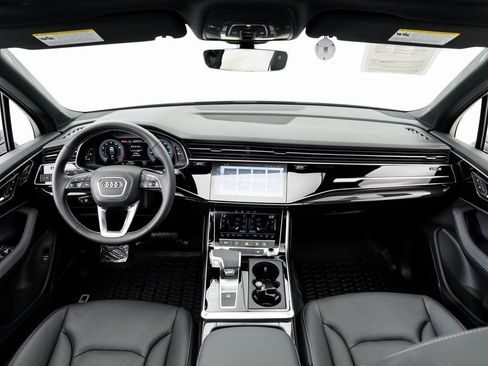 Used 2025 Audi Q7 3.0T Premium Plus w/ Premium Plus Package AWD/4WD image 19