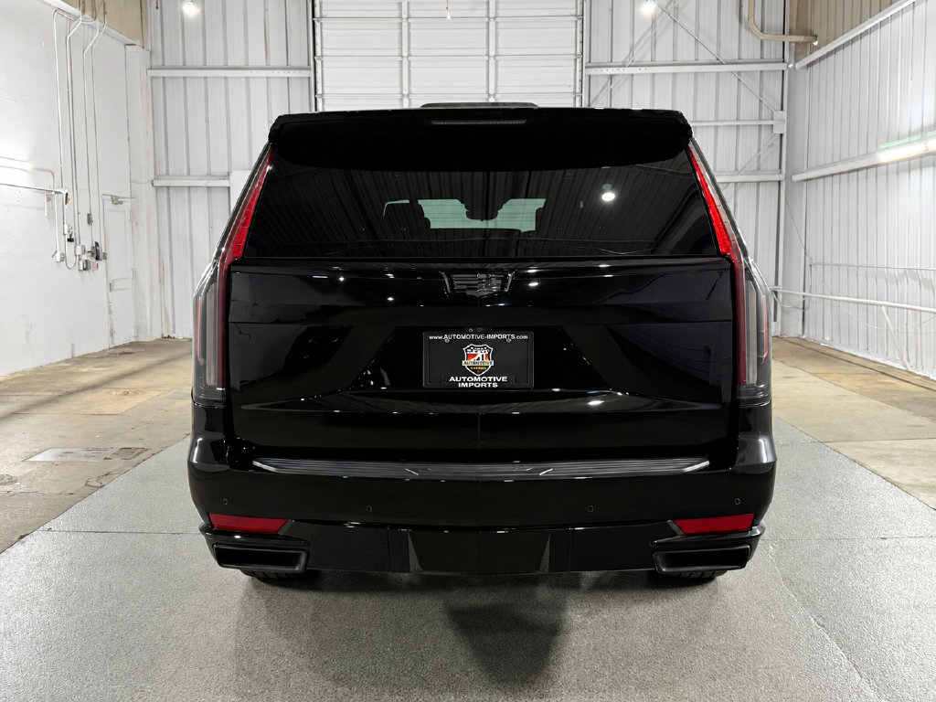 Used 2023 Cadillac Escalade ESV Sport Platinum w/ Heavy-Duty Trailer Package AWD/4WD image 11