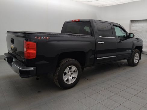 Used 2018 Chevrolet Silverado 1500 LT w/ LT Convenience Package AWD/4WD image 10