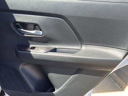 New 2026 Nissan Kicks SV image 36