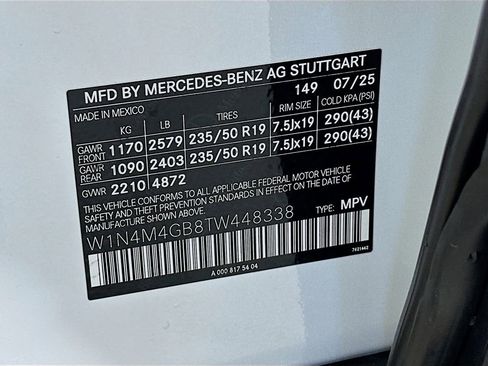 Used 2026 Mercedes-Benz GLB 250 image 32
